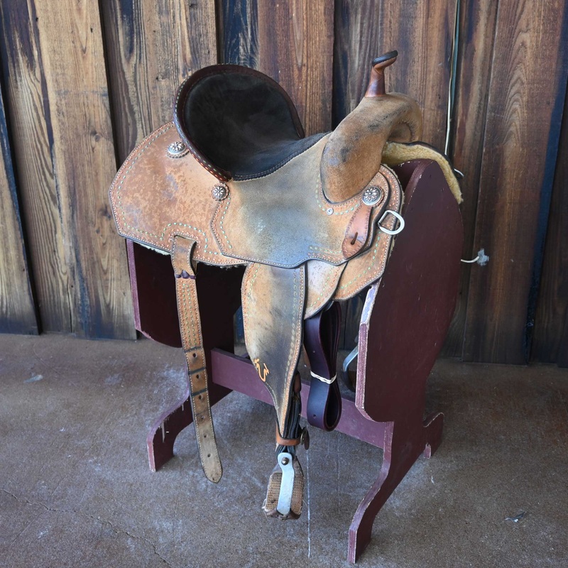 14 USED USHER BARREL SADDLE