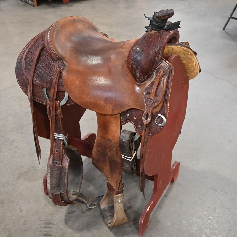 15.5 USED JEFF SMITH COWBOY SADDLE
