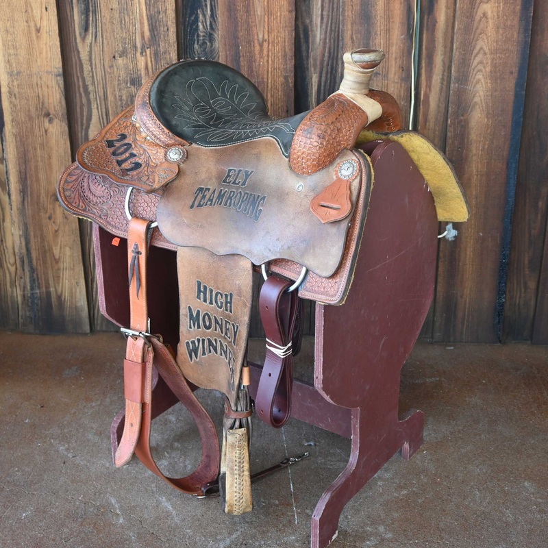 14.5 USED COWBOY CLASSIC TEAM ROPING SADDLE