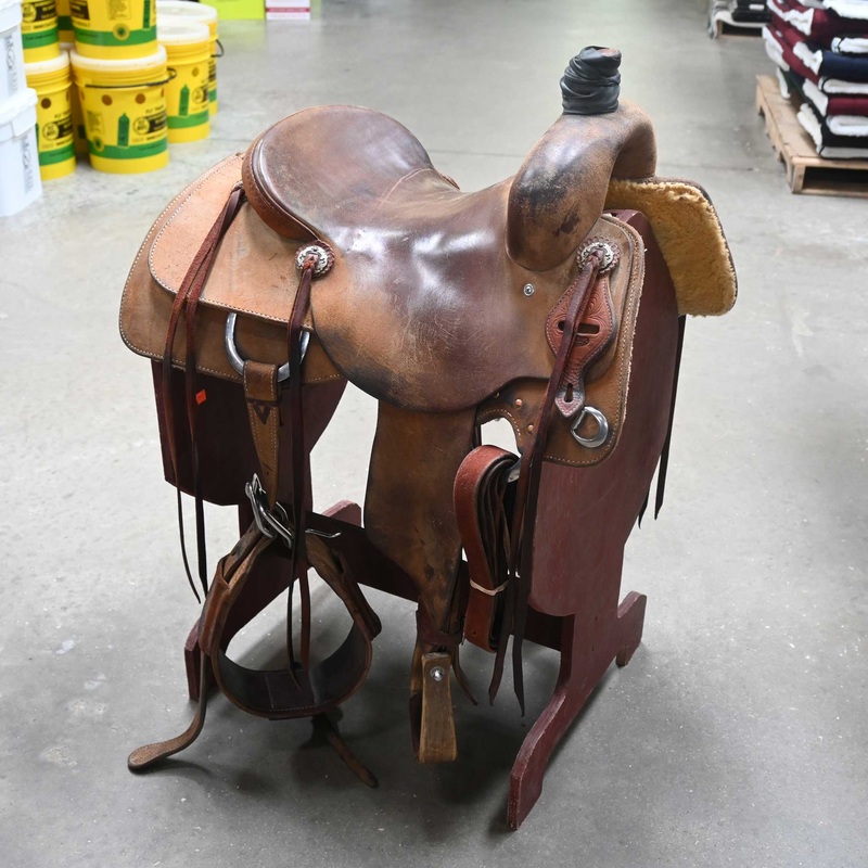 15 USED JEFF SMITH PRO CUTTER RANCH CUTTER SADDLE