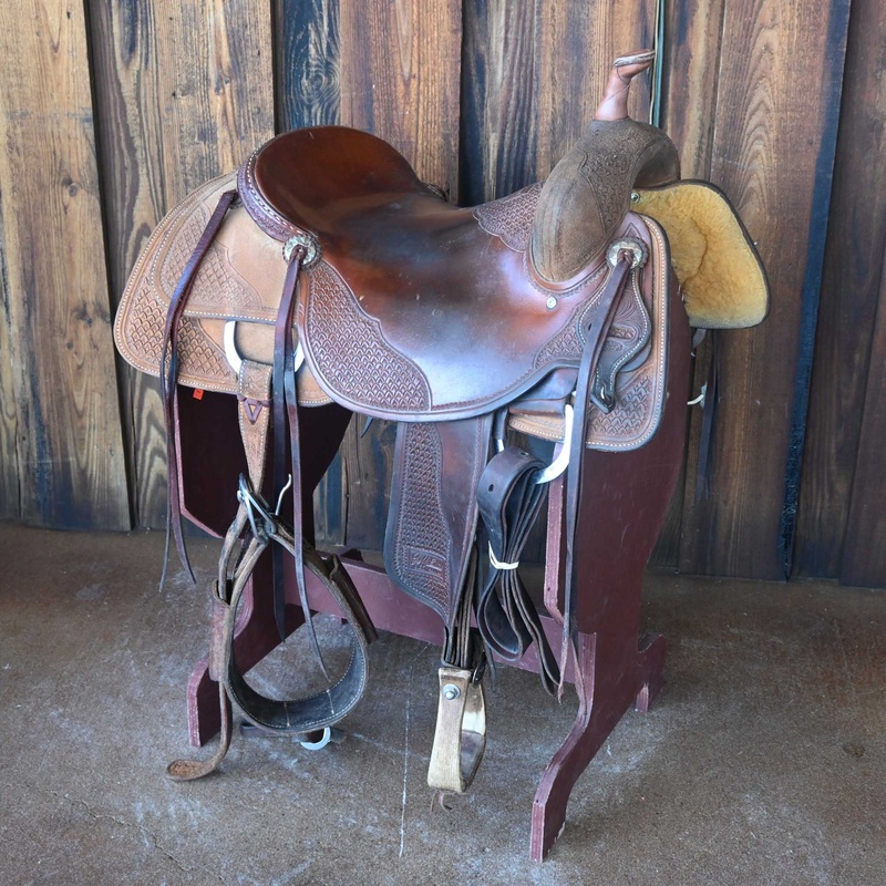17 USED JEFF SMITH BEAU GALYEAN CUTTING SADDLE