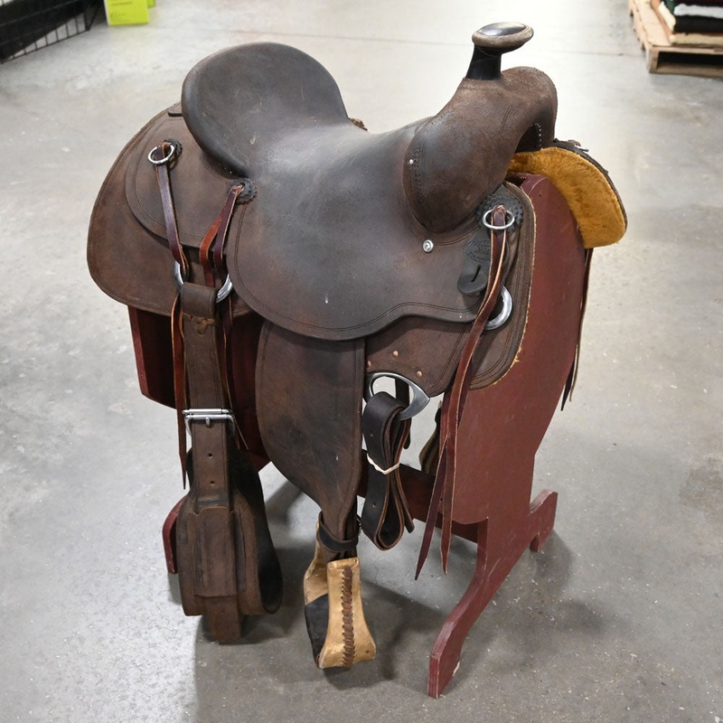 16 USED BILLY COOK RANCH SADDLE