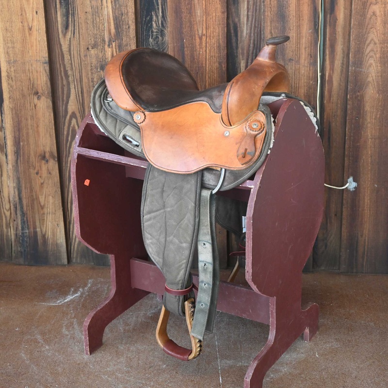 14.5 USED FABTRON TRAIL SADDLE