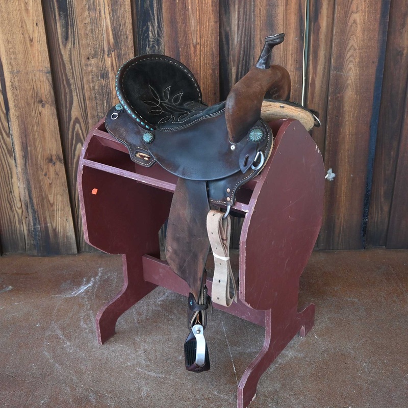 14 USED DOUBLE J FEATHERLITE BARREL SADDLE