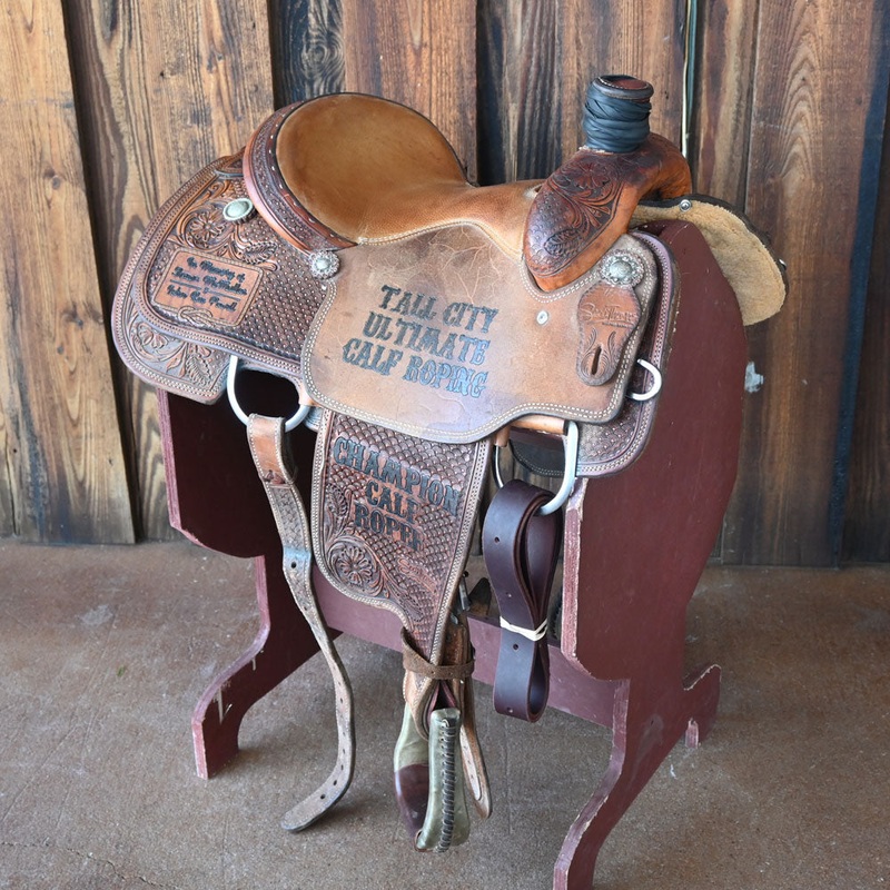 14 USED SCOTT THOMAS CALF ROPING SADDLE