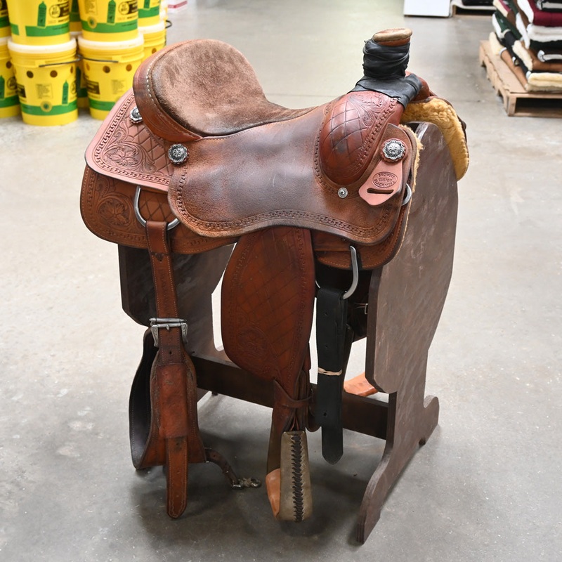 15.5 USED BROWNS CUSTOM ROPING SADDLE