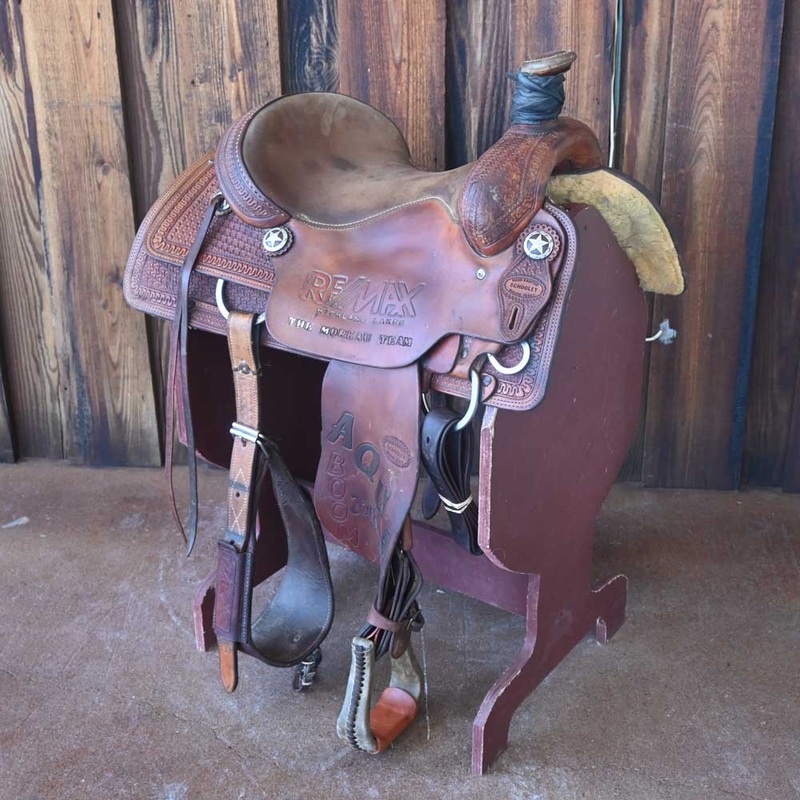 15.5 USED SCHOOLEY ROPING SADDLE