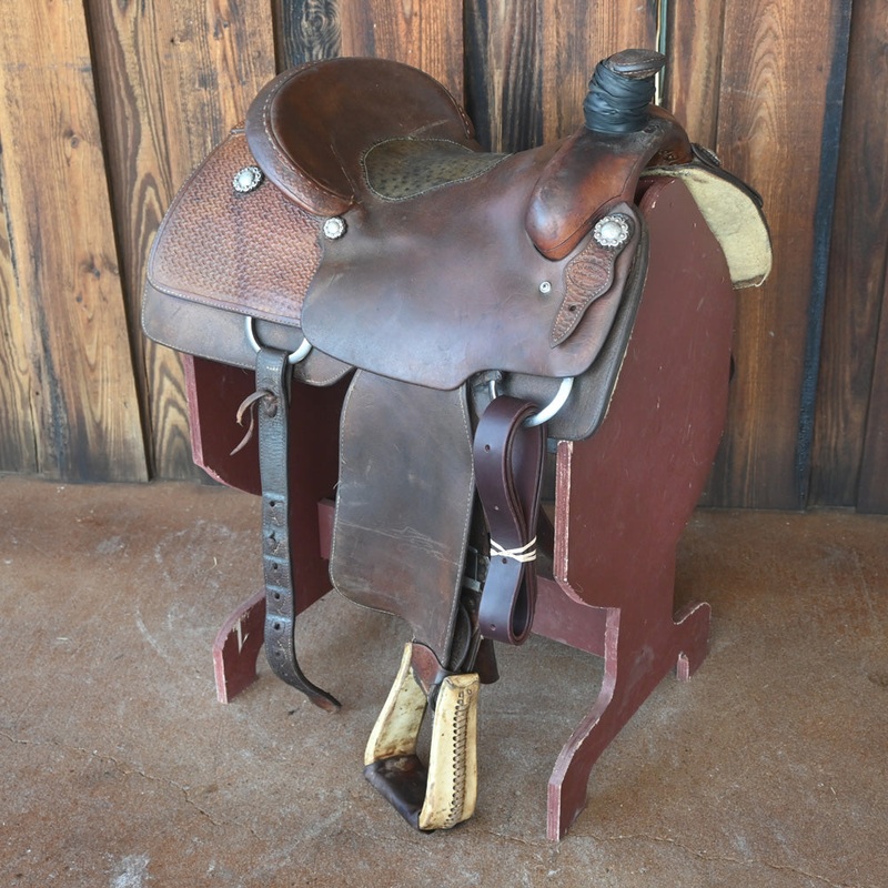 15.5 USED WENGER’S ROPING SADDLE