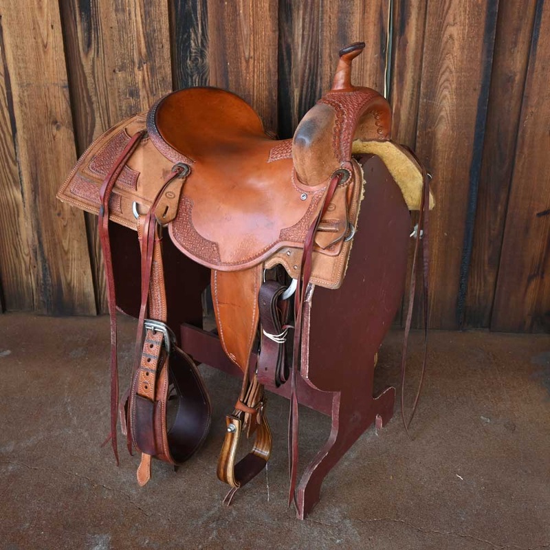 16 USED THE 77 CAMP CUTTING SADDLE