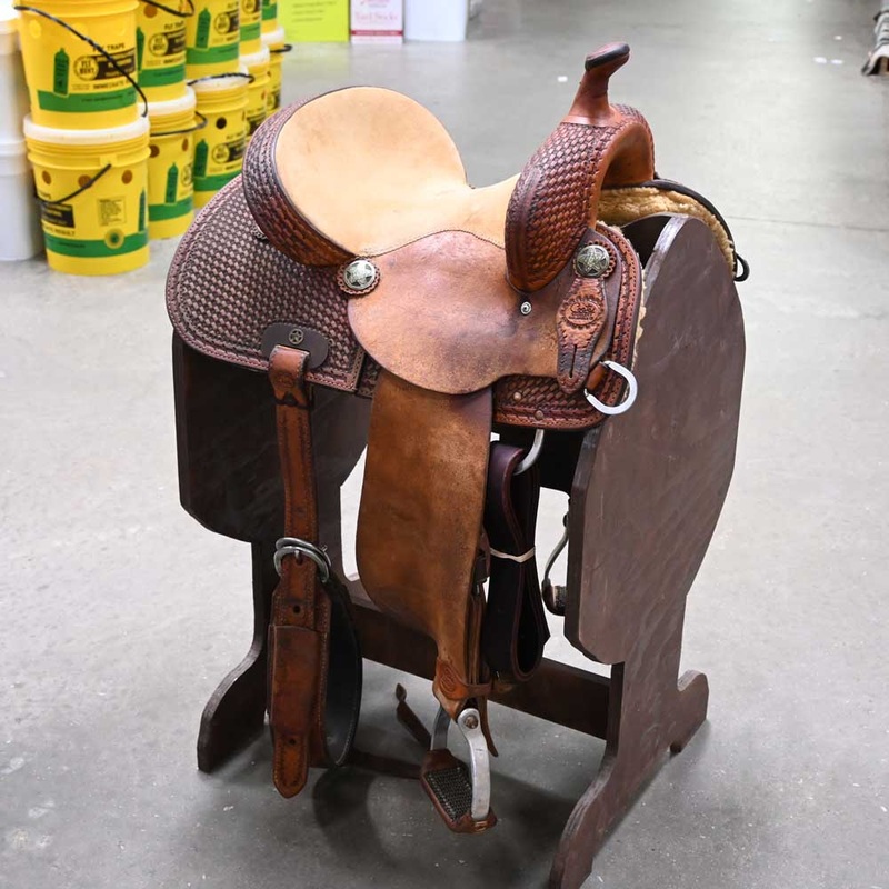 13 USED COATS BARREL SADDLE