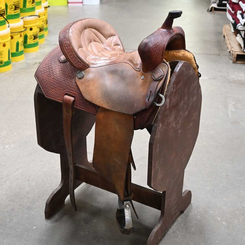 14 USED SHILOH BARREL SADDLE