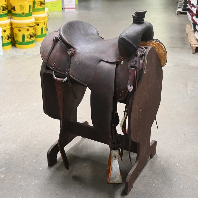 15.5 USED COWPUNCHER RANCH SADDLE